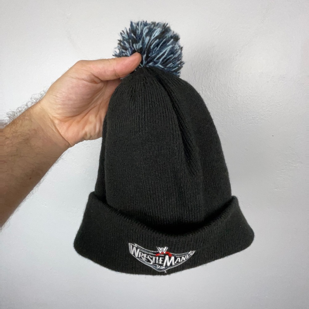 WWE WrestleMania 22 Beanie Mens OS Black 2006 Pom Pom Knit Hat Cotton Fleece